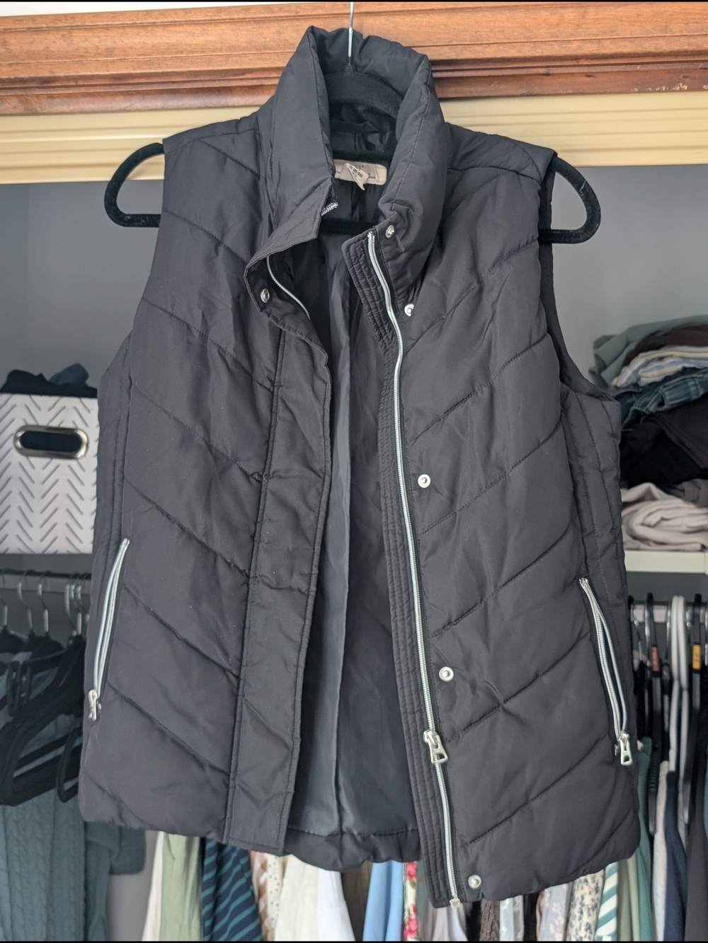 Women's Black Quilted Puffer Vest